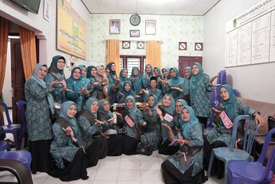 Ketua Tim Penggerak PKK Rohil Percayakan PKK Tanah Putih Tanjung Melawan Untuk Ikuti Lomba