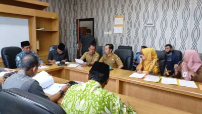 Komisi II DPRD Kampar Gelar RDP Dengan DPPKBP3A, Terkait Pelaku Pelecehan Seksual Terhadap Anak
