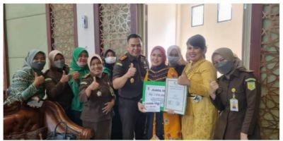 Lomba Lagu Melayu Ocu, Desye Mewakili Kejari Kampar Rebut Juara 3
