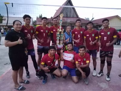Open Turnamen Bola Voly  Kecamatan Bathin Solapan Cup I  Resmi Ditutup Desa Petani Raih Juara  Satu