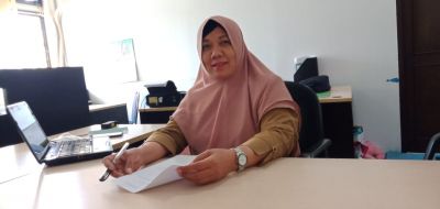 Pasca Panen Sawit, Disbunakkeswan Kampar Berikan Bantuan Alat Kepada Kelompok Tani