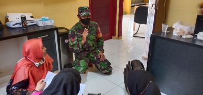 Pererat Sinergitas, Babinsa Komsos Bersama Perangkat Desa Dukung TMMD Ke 110 Kodim 0313/KPR