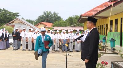 Peringati Hari Lahirnya Sumpah Pemuda, Waka DPRD Kampar Repol Jadi Pembina Upacara