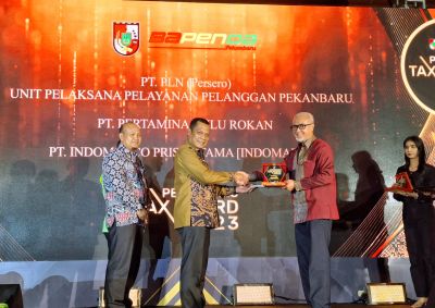 PHR Taat Pajak Daerah, Raih Penghargaan di  Pekanbaru Tax Award 2023