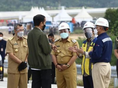 Presiden RI Joko Widodo Didampingi Bupati Kampar, Tinjau pengerjaan jalan Tol Pekanbaru Bangkinang