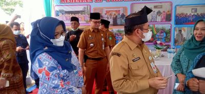Produk Makan Ubi Mengalo Sakai Dan Emping Warnai Stand Kecamatan Batsol Di Gebyar KKB