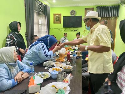 Sarapan Bersama di AJB Duri, Kasmarni Dapat Kejutan Dukungan Tokoh Yarmasyah Lapaw