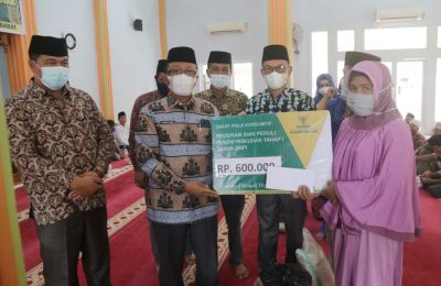 Sekda Arfan berharap pengumpulan zakat di Kecamatan Tualang terus meningkat.