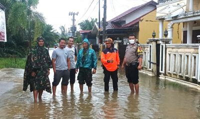 Tim Gabungan BPBD  Tinjau Kondisi Banjir di RT 07,RW 07 Kelurahan Babussalam Duri