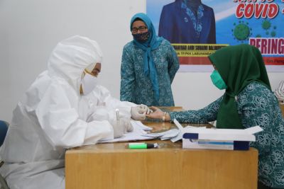 TP.PKK Labuhanbatu Memberikan Rapid Test Gratis Kepada Kaum Perempuan