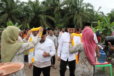 Ucapan Selamat Hampiri Bupati Labuhanbatu Sa