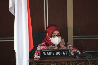 Wakil Bupati Labuhanbatu Ikuti Paripurna Pembahasan Ranperda Bersifat Pengaturan